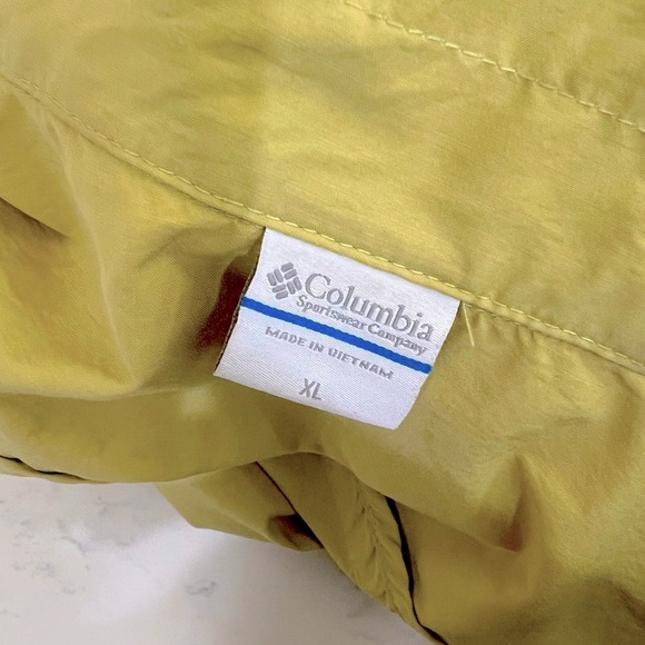 Columbia Green Utility Jacket with Hood and Adjustable Hem - Picture 15 of 16